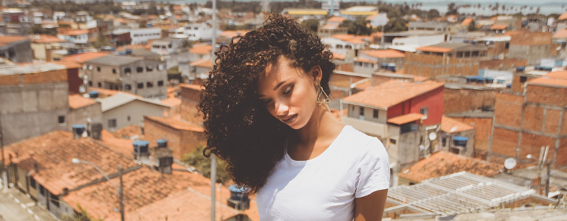 Cuidados para el cabello rizado