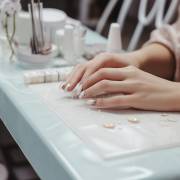 Secretos para una Manicura Impecable: Consejos de Expertos en Peluquería